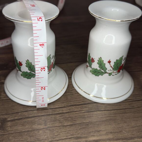 Christmas Holly Berry China Set With Lefton China Christmas Bell Item #7944 - Picture 6 of 9